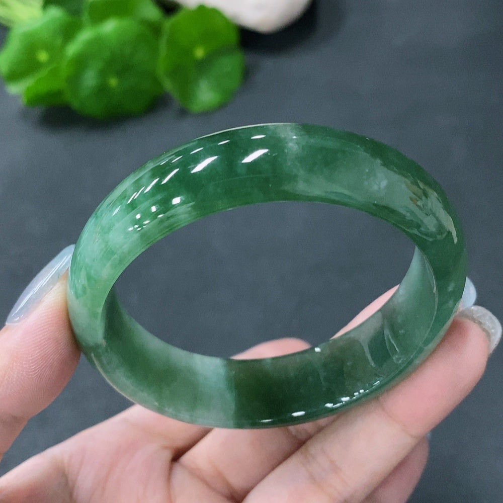 F21356987 Jadeite Imperial Concubine Bracelet 53.9mm circumference, total weight 46.703g