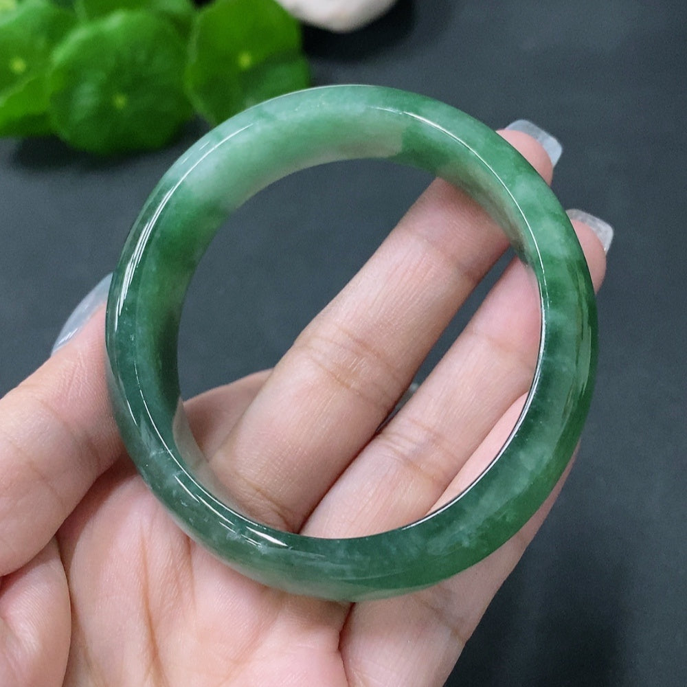F21356987 Jadeite Imperial Concubine Bracelet 53.9mm circumference, total weight 46.703g