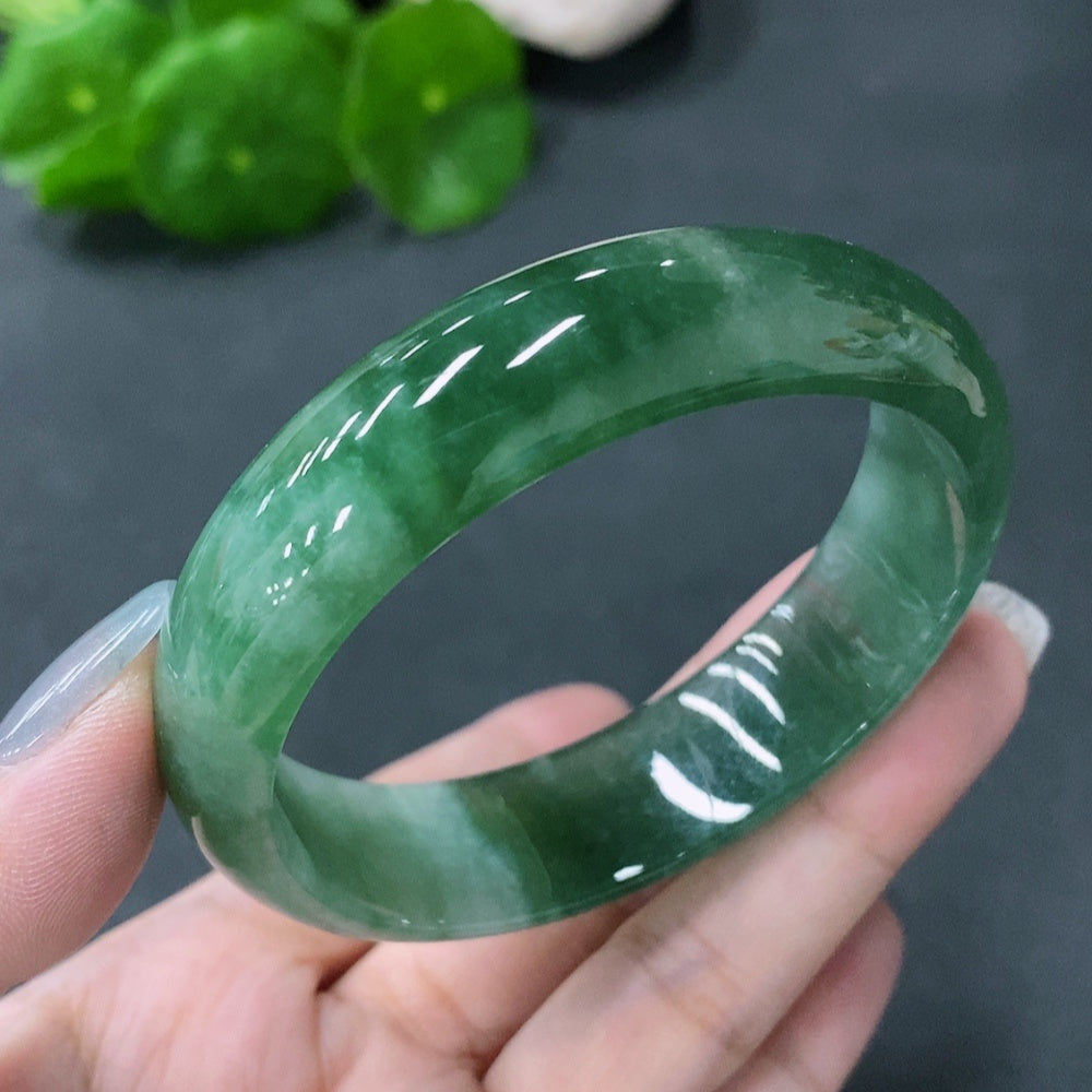 F21356987 Jadeite Imperial Concubine Bracelet 53.9mm circumference, total weight 46.703g