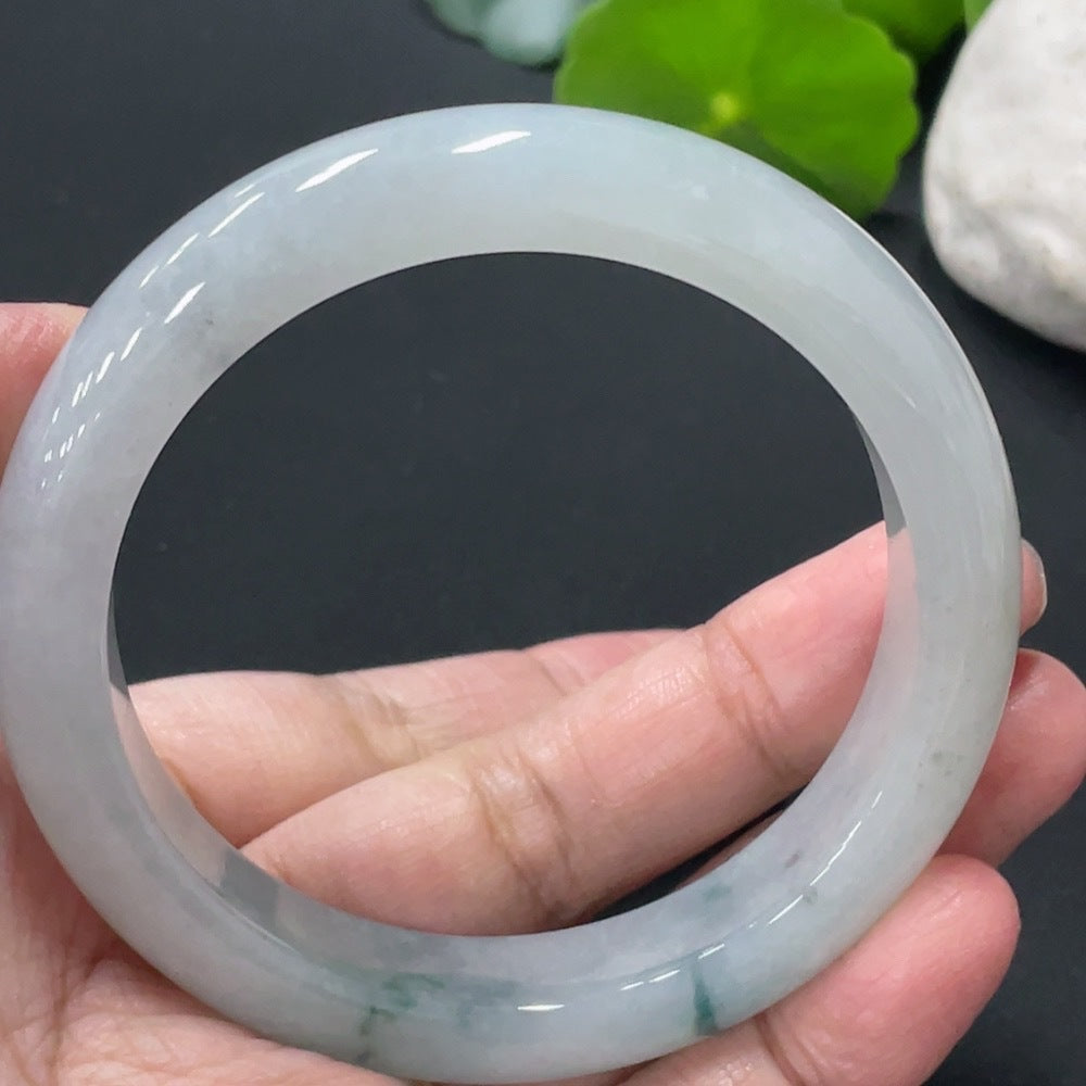 F29330659 Jadeite round bracelet, total weight approximately 59g, 56.2mm circumference