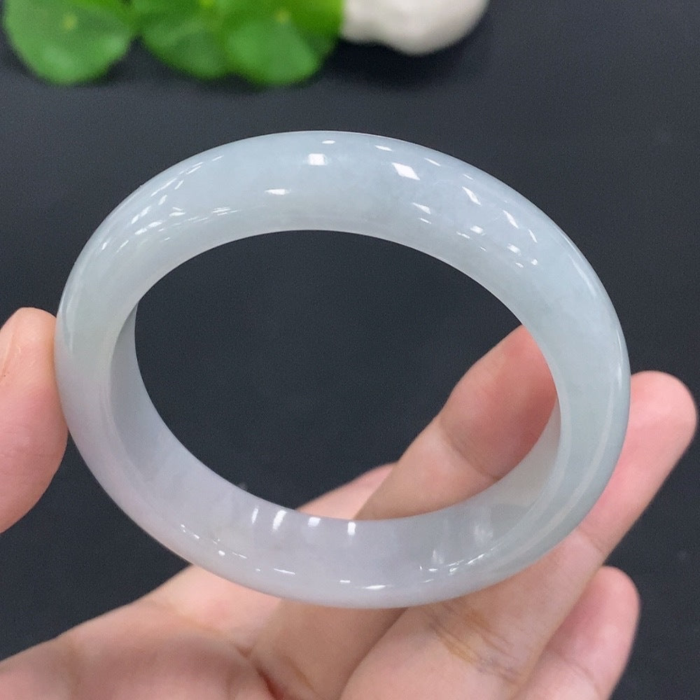 F20297251 Jadeite bracelet, circumference 51cm, total weight 48.724g