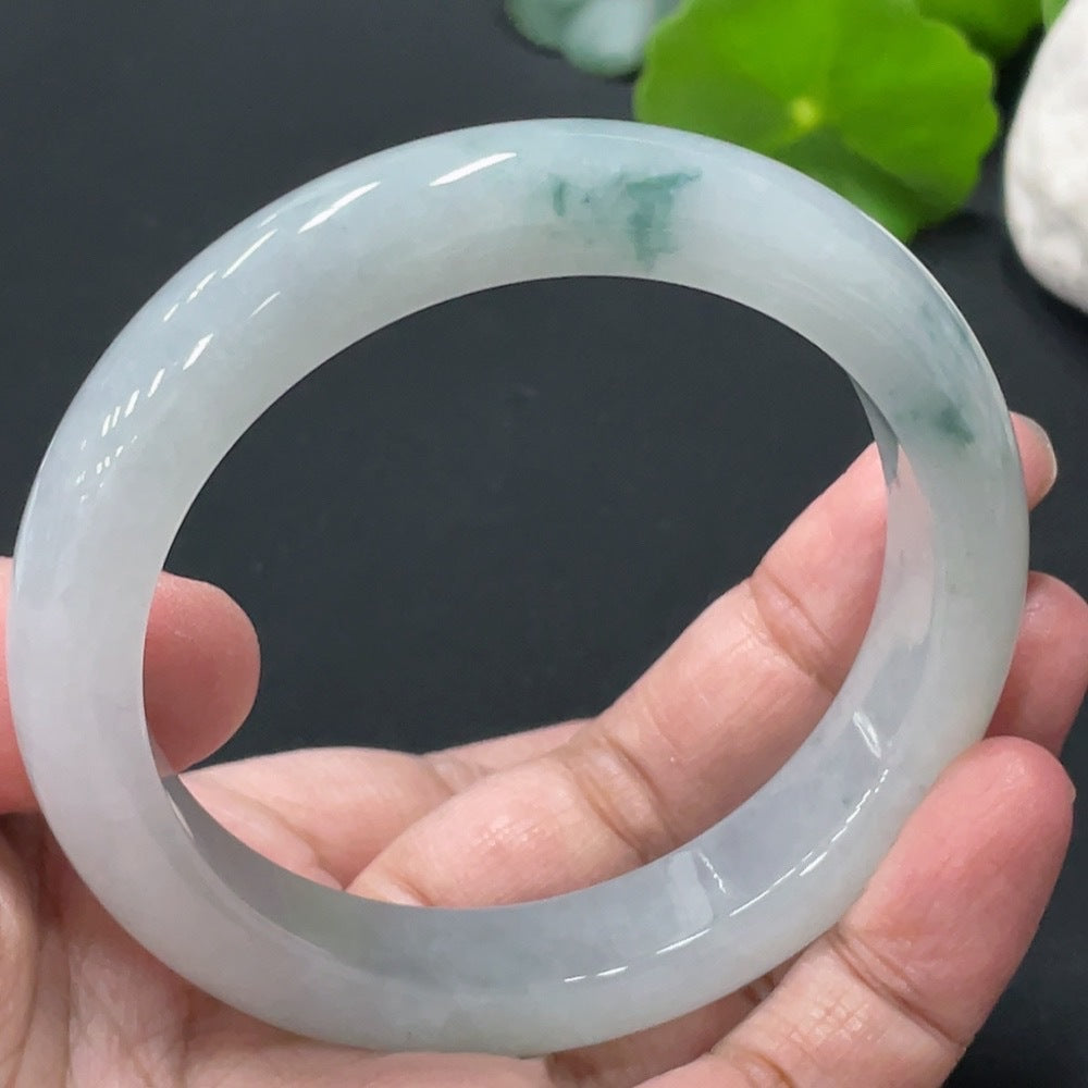 F29330659 Jadeite round bracelet, total weight approximately 59g, 56.2mm circumference
