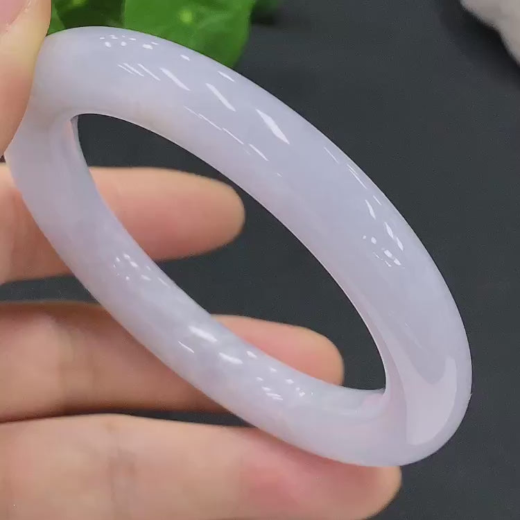 F17837392 Jade Round Bracelet Card 55 Total Weight 61.564g