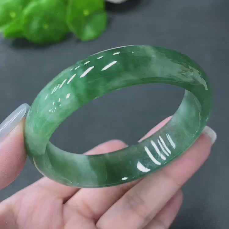 F21356987 Jadeite Imperial Concubine Bracelet 53.9mm circumference, total weight 46.703g
